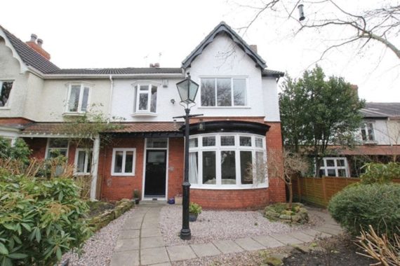 6 Bedroom Semi-Detac...